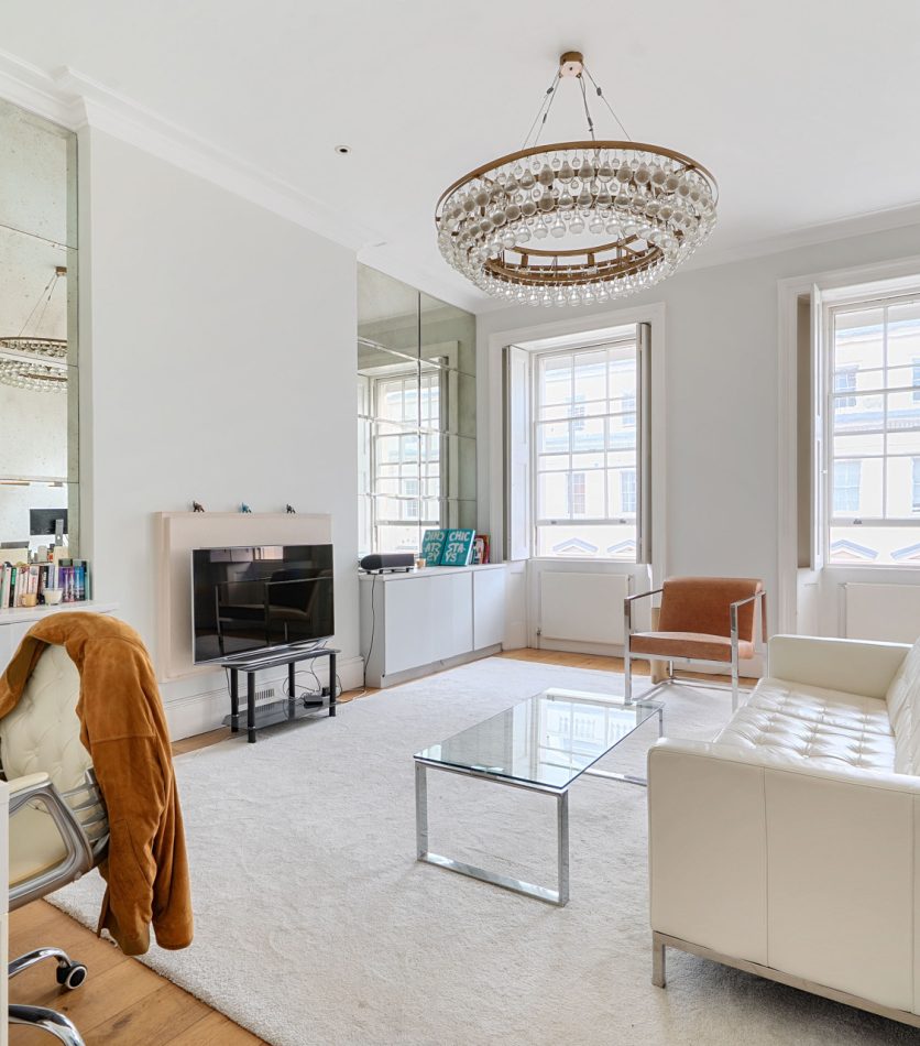Lounge to a Stylish One-Bedroom Apartment in Belgravia, SW1X
