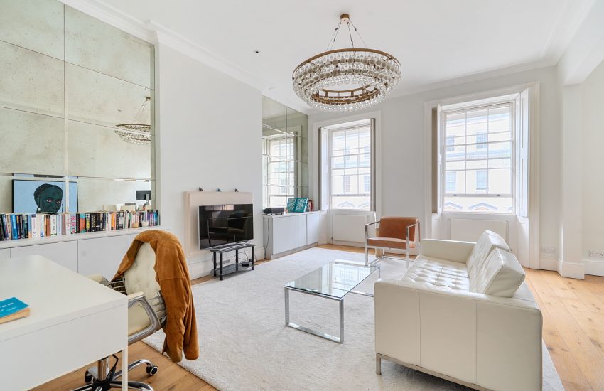 Lounge to a Stylish One-Bedroom Apartment in Belgravia, SW1X