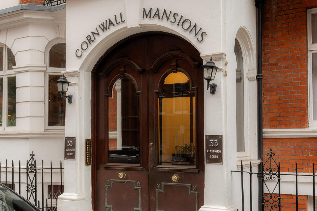 Kensington Court