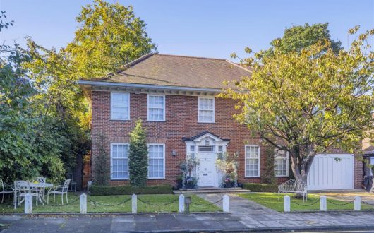 Hampstead Property